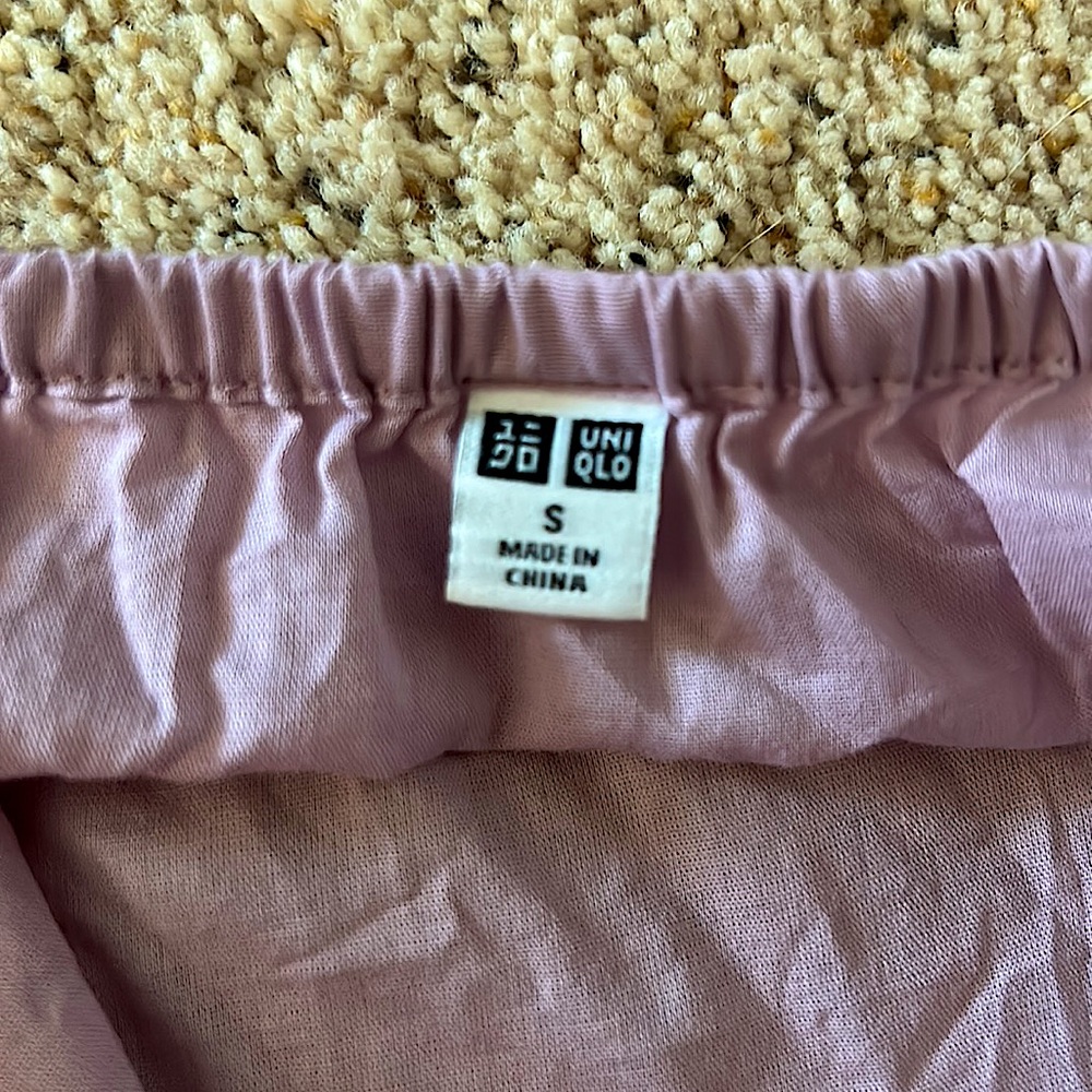 Uniqlo Cute Lavender Puff Sleeve Crop Top Shirt **Size S** - Picture 3 of 3